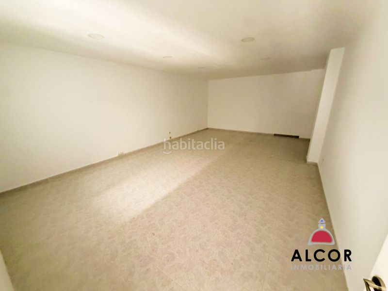 Foto 97791e32-5c78-43a8-a259-ff75ddb000f7. Local comercial a San Jorge