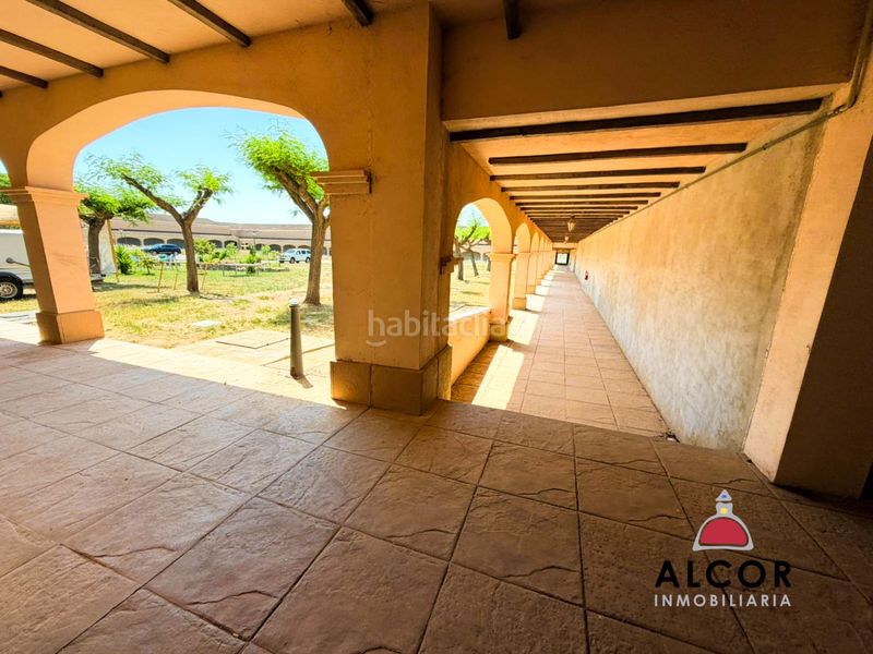 Foto f2b454f3-5985-43bd-8ce3-ae3e18e66bf1. Local comercial a San Jorge