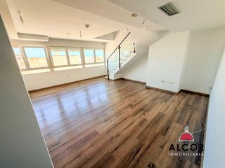 Dúplex a Pueblo. Duplex en venta en casco urbano, 3 dormitorios.