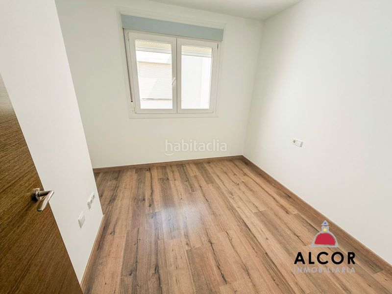Foto e0f9f9e5-d8d3-42db-92fa-53d905b9b51c. Dúplex a Pueblo Benicarló