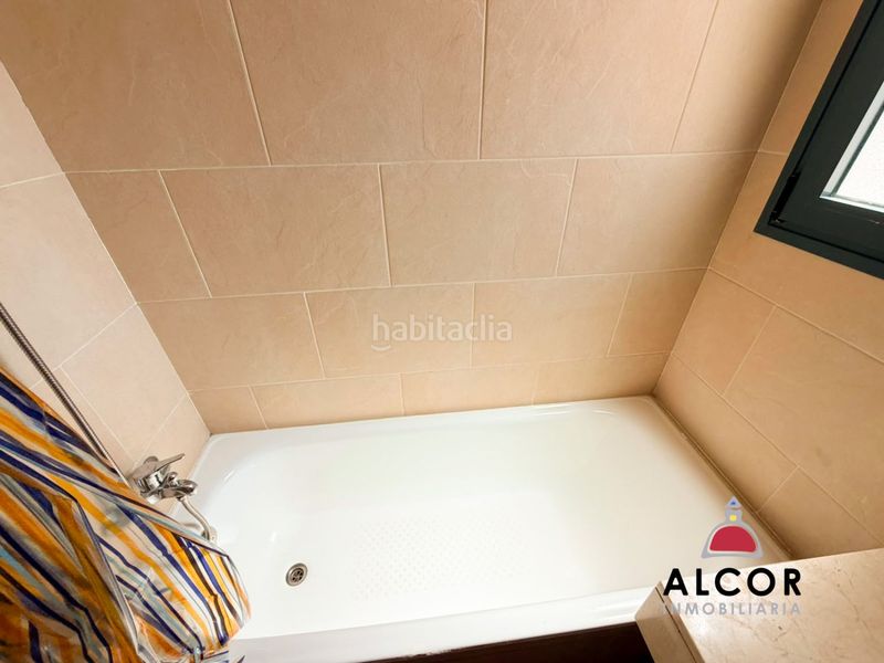 Foto b5bb1eb0-2870-49b4-8d4c-1c205e5ed70a. Dúplex amb calefacció aparcament a Costa Marfil Oropesa del Mar