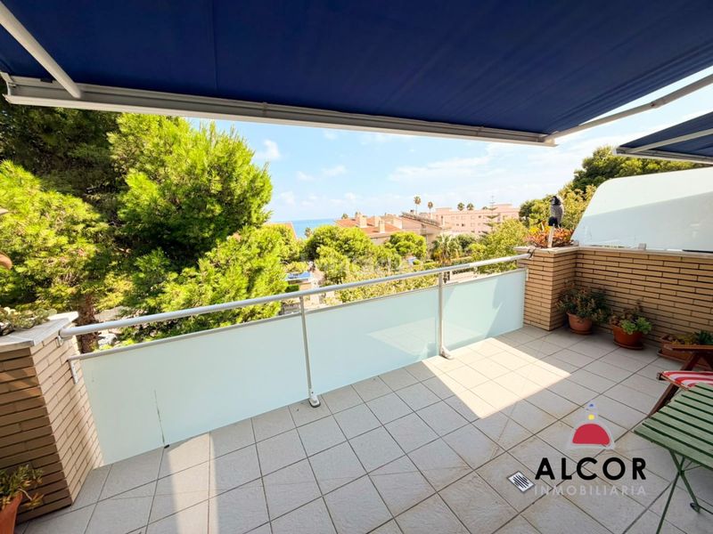 Foto 0e84c48c-033b-419f-a6d0-16c0b34d303d. Dúplex amb aparcament piscina a Papa Luna - Platja del Gurugú Benicarló