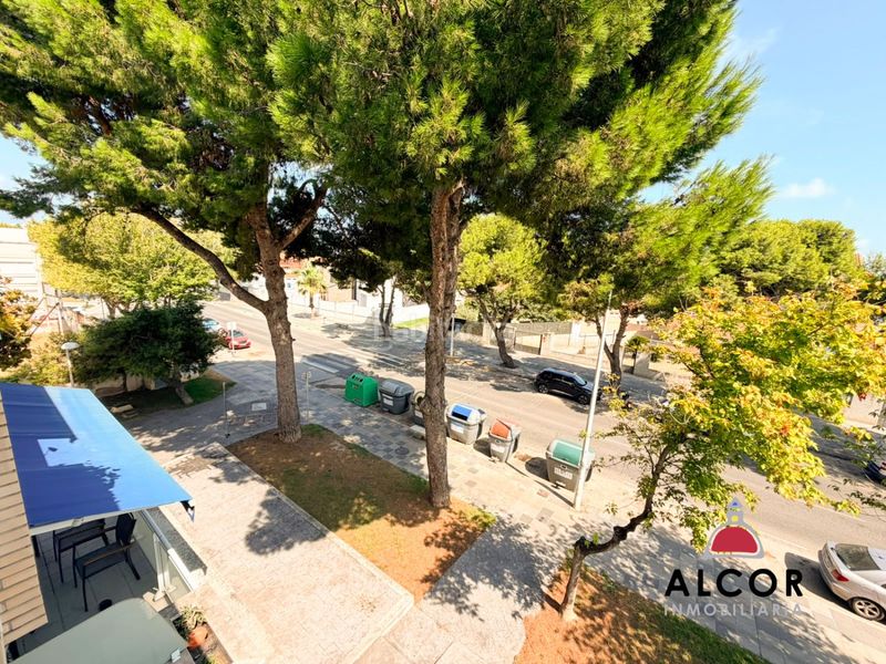Foto b020b254-7725-4b27-99aa-bcb7ccbd5d27. Dúplex amb aparcament piscina a Papa Luna - Platja del Gurugú Benicarló