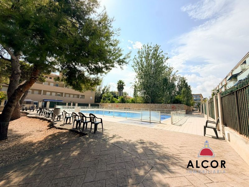 Foto b7772fcb-753a-40fc-8adf-d102aaac0971. Dúplex amb aparcament piscina a Papa Luna - Platja del Gurugú Benicarló