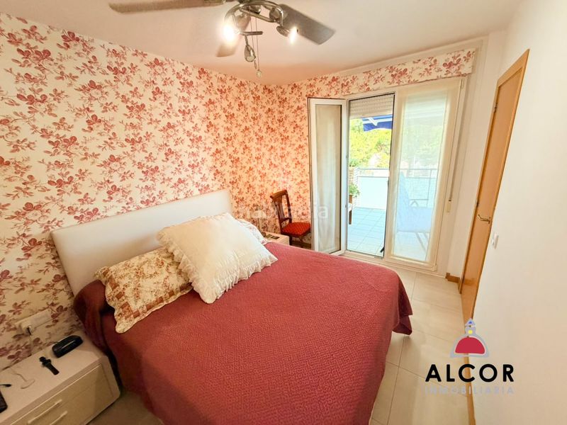 Foto f29d4544-3f76-4e0e-a028-e34acae76ce1. Dúplex amb aparcament piscina a Papa Luna - Platja del Gurugú Benicarló