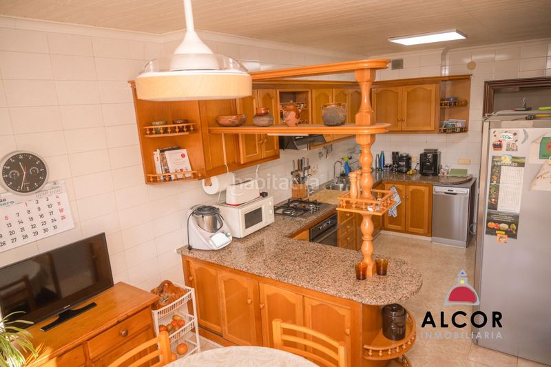 Foto 0c517c52-dfd7-45cc-ac09-d61ea2a2f129. Casa amb aparcament a Casco Urbano Vinaròs