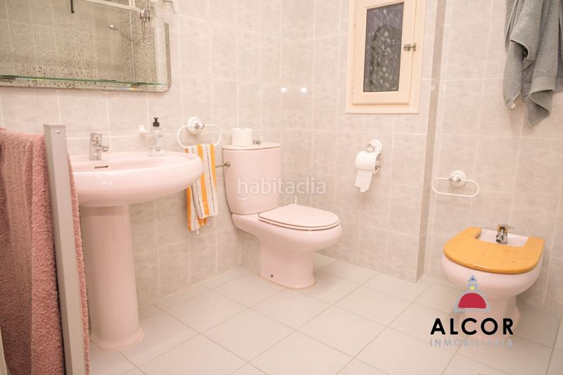 Foto 8f5f5e31-2637-408f-b5c5-5e552eceac58. Casa amb aparcament a Casco Urbano Vinaròs
