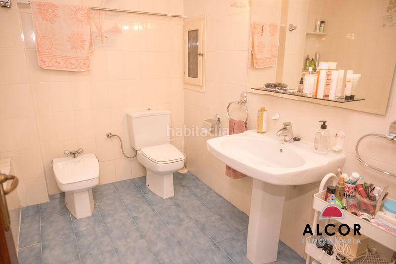 Foto a321a75a-9432-4529-bbad-5bbb698268eb. Casa amb aparcament a Casco Urbano Vinaròs