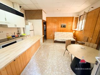 Flat in Pueblo. Piso en venta en casco urbano, 1 dormitorio.