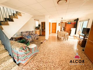 Casale in Las Atalayas-Urmi-Cerro Mar. Finca rúst. en venta en afueras, 3 dormitorios.