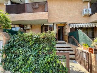 Casa en El Palmar. Duplex con patio y buhardilla