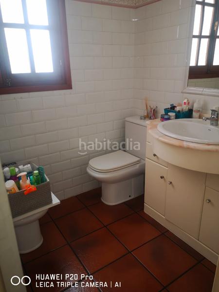 Foto b3a32ae1-deb5-477e-8d5b-f592bbd92b0f. Alquiler piso en avinguda de sant josep de la muntanya 16 en Valencia