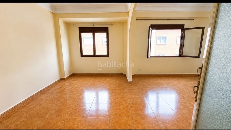Foto b58c9ea1-37c4-41bf-8301-bc6f6c3f6589. Pis a La Petxina Valencia