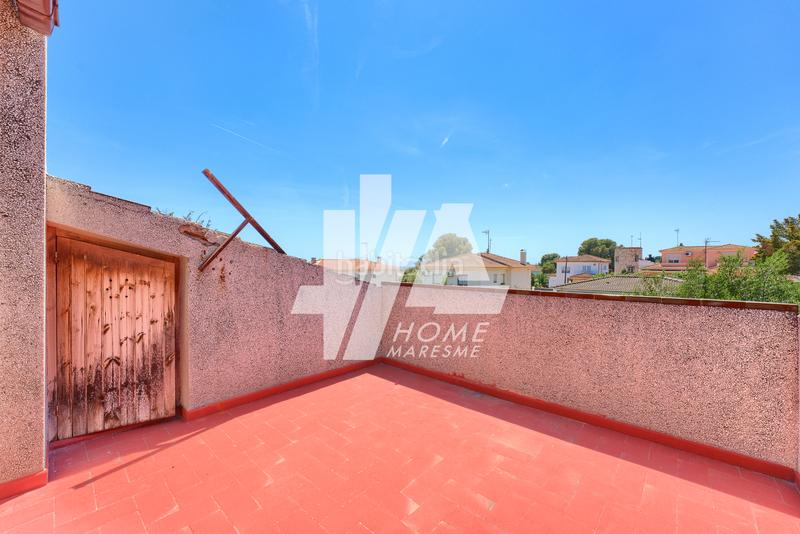 Foto ae694209-c73c-45e1-a39e-e90f2c62d7b3. Xalet amb xemeneia calefacció aparcament a Els Masos - Els Garrofers Coma-ruga