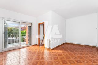Appartement  Carrer de baldomer sol. Pisazo en una de las zonas con mayor crecimiento de badalona