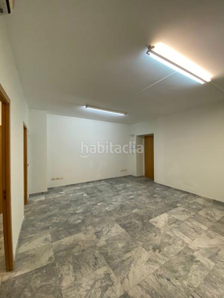 Foto f03f5227-42aa-4072-bdb2-45a7b231082d. Rent office space in vall 1 in Barri del Centre Terrassa