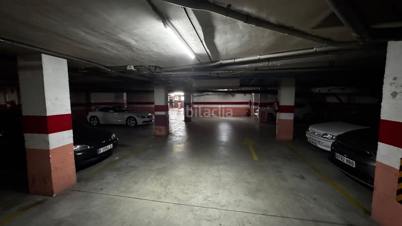 Foto 5474acf8-91d9-4beb-9409-185e77570a20. Parking coche en pau marsal 152 en Cementiri Vell Terrassa