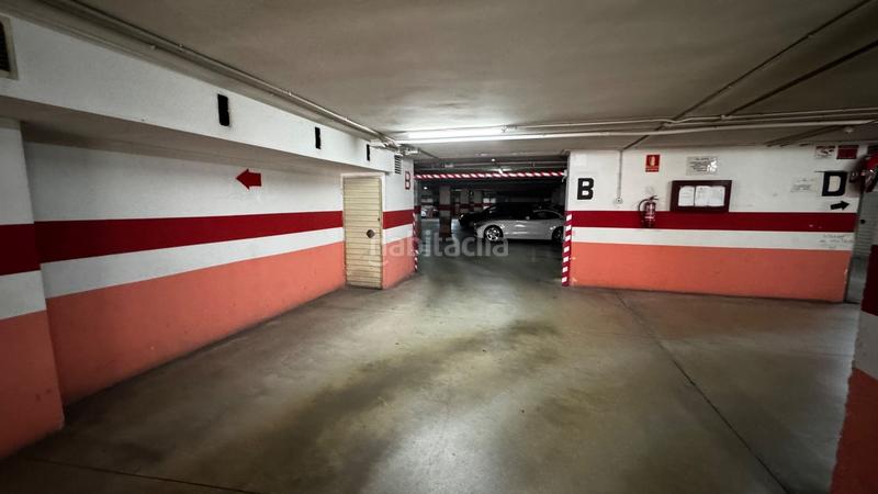 Foto cdaf5e14-678a-4901-8af1-3e6146d9666c. Parking coche en pau marsal 152 en Cementiri Vell Terrassa