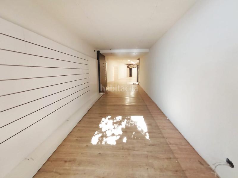 Foto 16c06842-5ba1-44a9-a8f7-8b5cee863dd1. Location local commercial dans portal sant roc 62 dans Terrassa