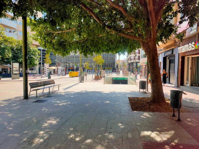 Foto 3e7ed592-9cfb-48bf-b644-92b2363b267c. Location local commercial dans portal sant roc 62 dans Terrassa