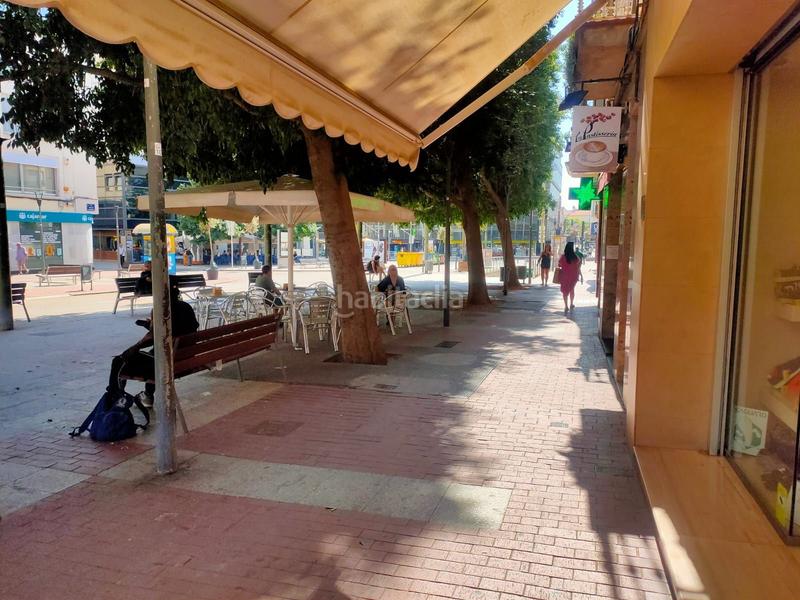 Foto 3f513a1f-80f0-4cad-a610-c910c0460640. Location local commercial dans portal sant roc 62 dans Terrassa