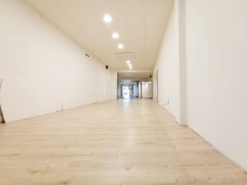 Foto a576c52d-53e1-4f29-8b71-1d5e1037bfae. Location local commercial dans portal sant roc 62 dans Terrassa