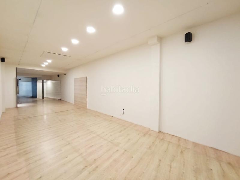 Foto bb183b8c-5dee-4134-af61-64cf690550eb. Location local commercial dans portal sant roc 62 dans Terrassa
