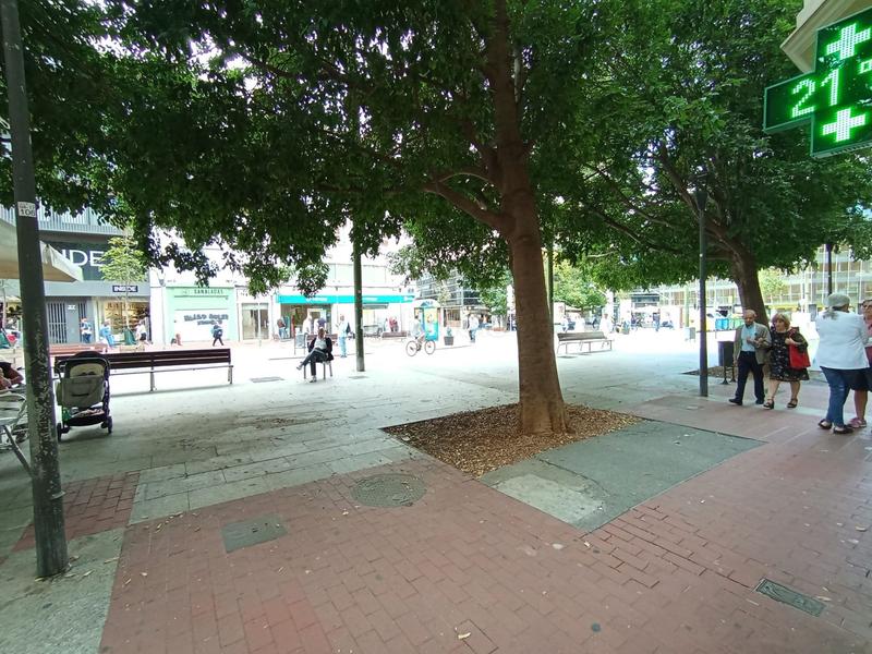 Foto d292df5f-b11a-4e8f-8cab-8af3d6797f0a. Location local commercial dans portal sant roc 62 dans Terrassa