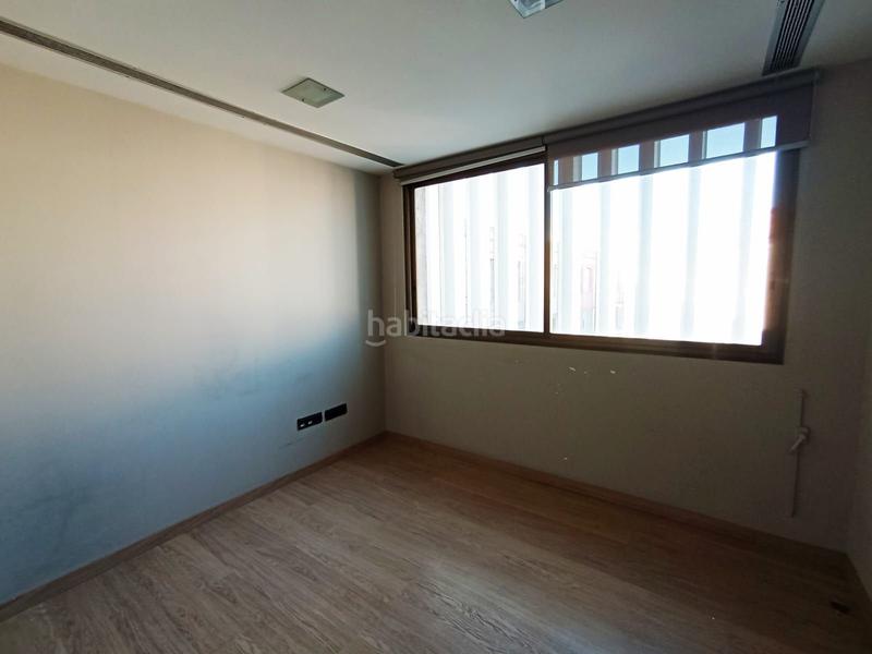 Foto 9759c34b-9b6b-4031-acd0-a2f9e07bd52a. Lloguer nau industrial a martí diez 28 a Ca n'Aurell Terrassa