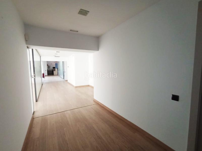 Foto 979924b1-5816-453d-bd1f-7a8bdb803aad. Lloguer nau industrial a martí diez 28 a Ca n'Aurell Terrassa