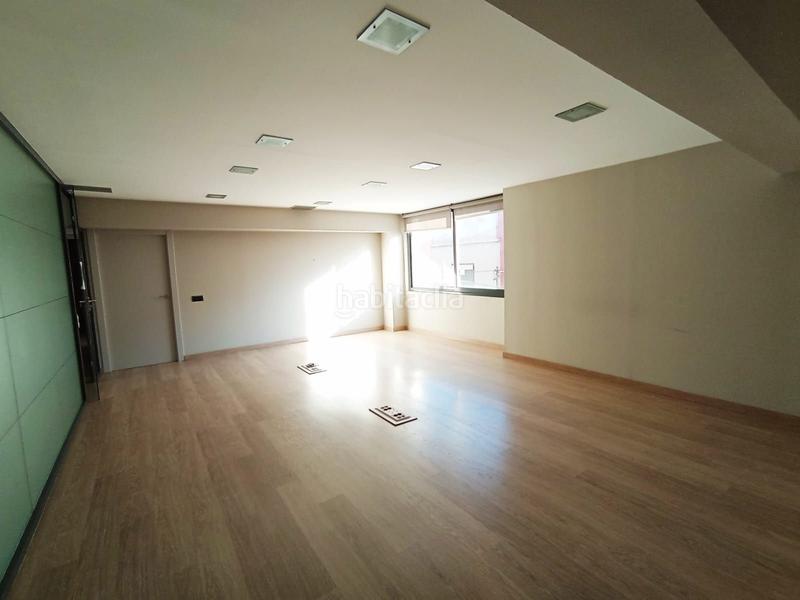 Foto 55c228de-363e-491b-b794-f1131483ce45. Location bâtiment à usage industriel dans martí diez 28 dans Terrassa