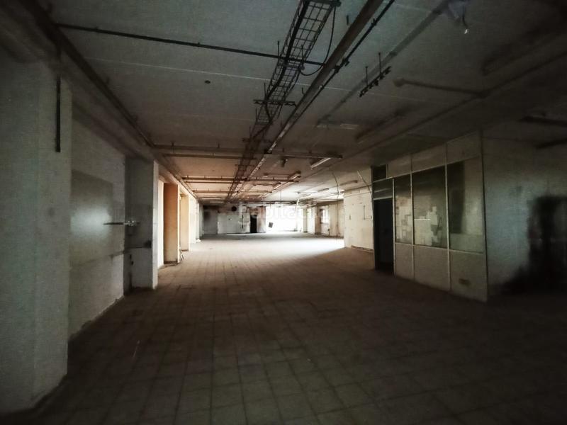 Foto a86ea59a-1231-4d65-8d12-9c1c080a582f. Location bâtiment à usage industriel dans martí diez 28 dans Terrassa