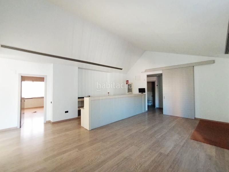 Foto c52c2054-d01f-48be-ae9c-1baf52345ca5. Location bâtiment à usage industriel dans martí diez 28 dans Terrassa