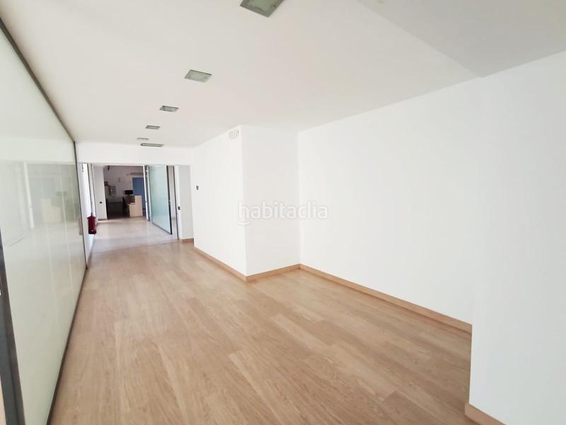 Foto e2b3cc6f-a2e3-4a00-bfe2-f056da63a2ac. Location bâtiment à usage industriel dans martí diez 28 dans Terrassa