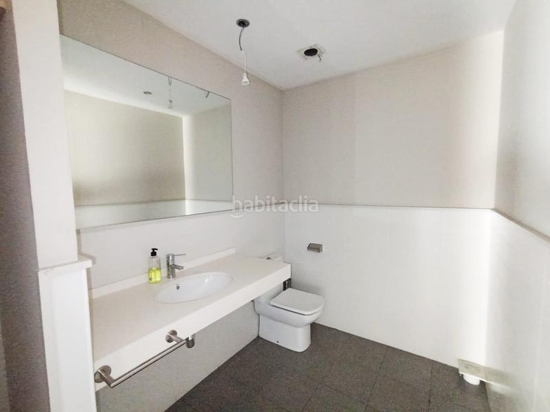 Foto 01c0c293-8964-4db0-910c-0674d96a5e12. Miete fabrikhalle in martí diez 28 in Ca n'Aurell Terrassa