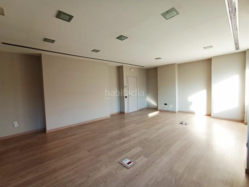 Foto 8d1d3a1b-a8e6-4324-a38d-88d6c611683b. Miete fabrikhalle in martí diez 28 in Ca n'Aurell Terrassa