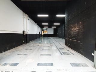 Location Local commercial  Marques de comillas. Local a pere parres de 200 m2