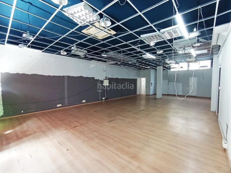 Foto 7ac9576c-8044-46d8-990b-e238ce7c7380. Alquiler local comercial en sant genis 3 local de lloguer al carrer sant genís en Terrassa