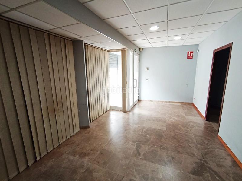 Foto 11610a9e-b882-4563-b496-c12f3e528a02. Lloguer local comercial a sant marc 36 a Ca n'Aurell Terrassa