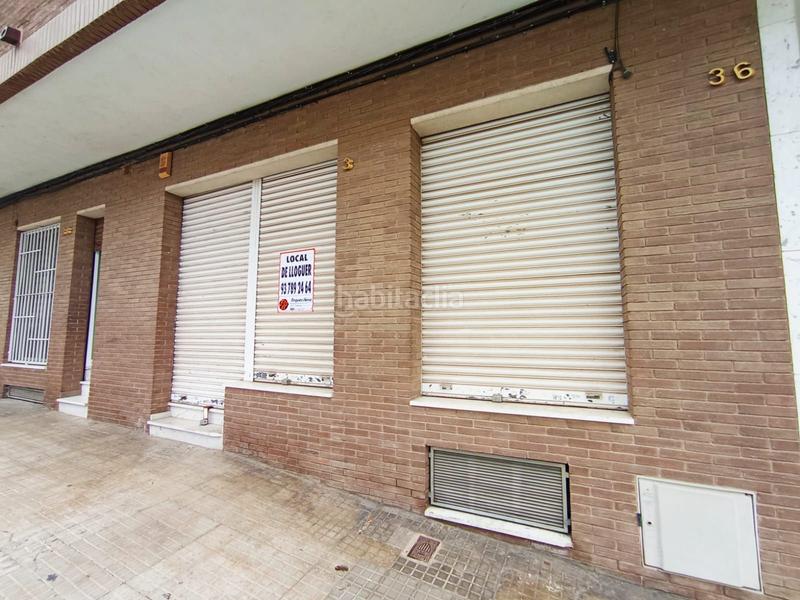 Foto b9e1167b-6696-404b-9499-3ce8e83aca35. Lloguer local comercial a sant marc 36 a Ca n'Aurell Terrassa