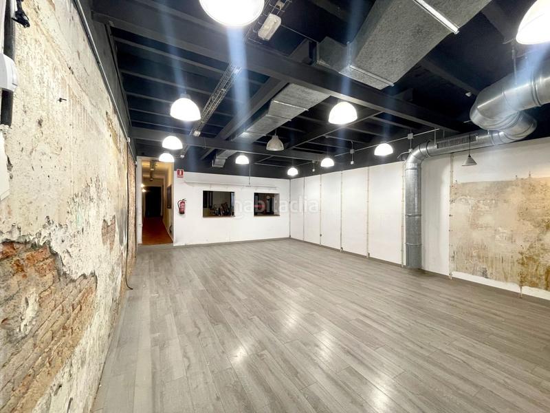 Foto 1bda0c25-7afc-4bed-a758-c7ac5b26969c. Location local commercial dans iscle soler 3 dans Barri del Centre Terrassa