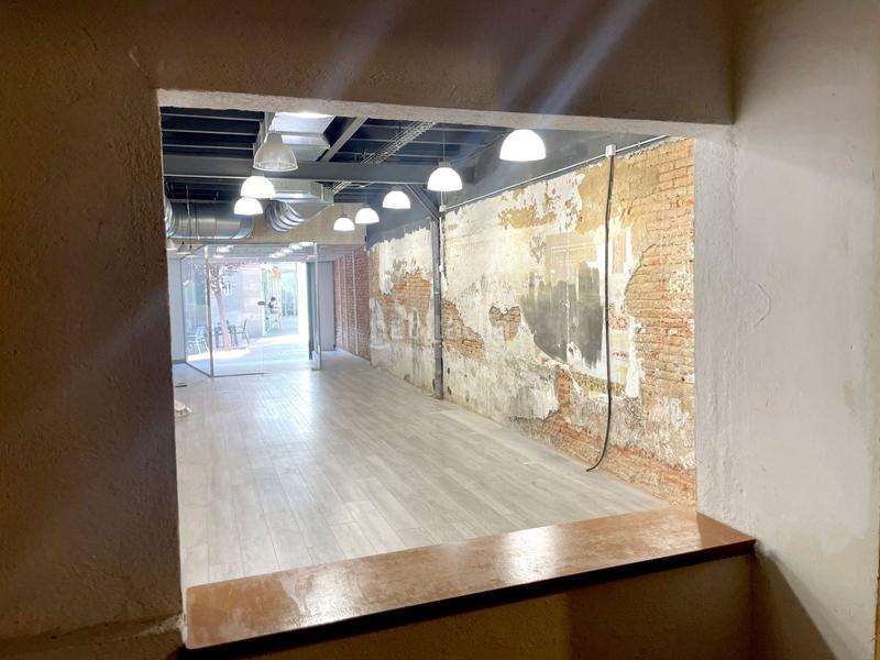 Foto b451c5bf-336f-4501-80a3-68355de4c4f4. Rent business premise in iscle soler 3 in Barri del Centre Terrassa