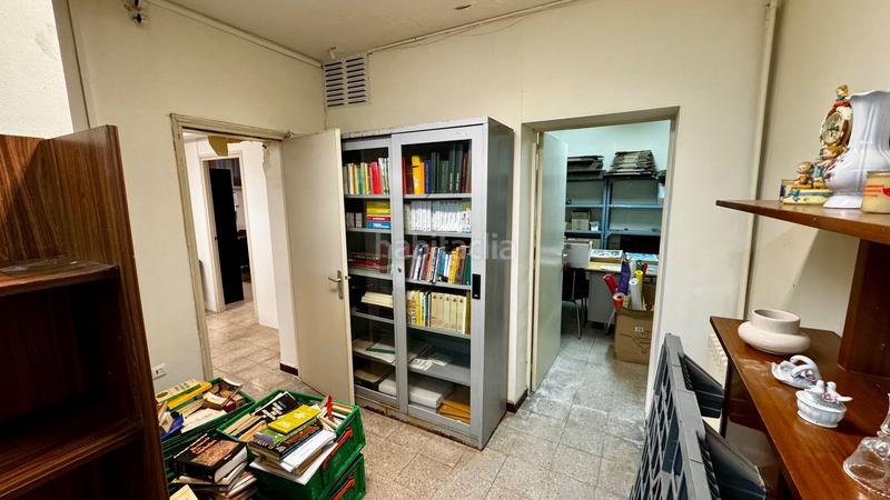 Foto 5f2656e0-d8c1-4573-ad82-e3ae98a1abc7. Local comercial en blasco de garay 34 en Ca n'Aurell Terrassa
