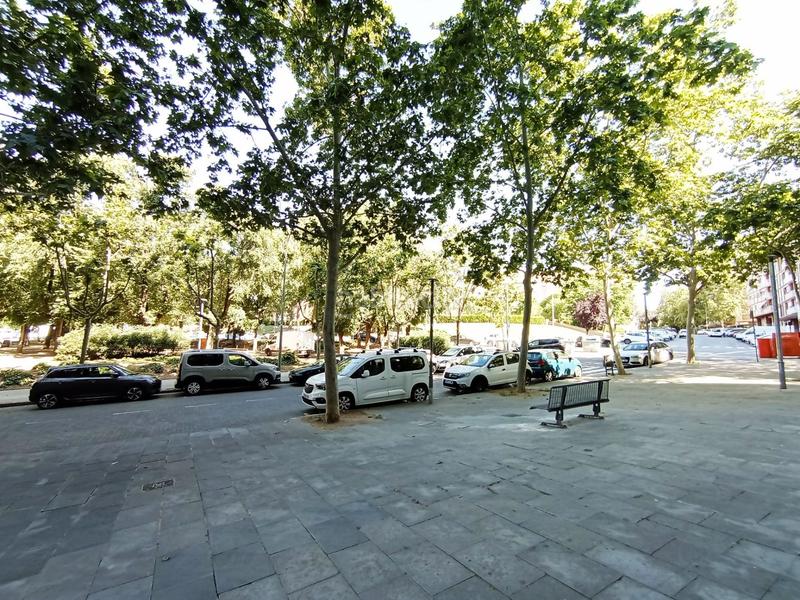 Foto 48c53988-a8aa-4ab3-bb47-881a7e2d3949. Miete autoparkplatz in Cementiri Vell Terrassa