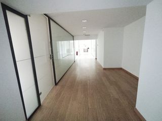 Affitto Ufficio in Martin diez 28. Fantàstica oficina de 403m2 al carrer martín diez n.28 de terras