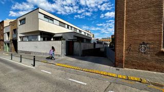 Car parking in Doctor cabanes 30