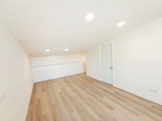 Miete Büro  Egara. Oficina estudi totalment reformat a la rambla degara