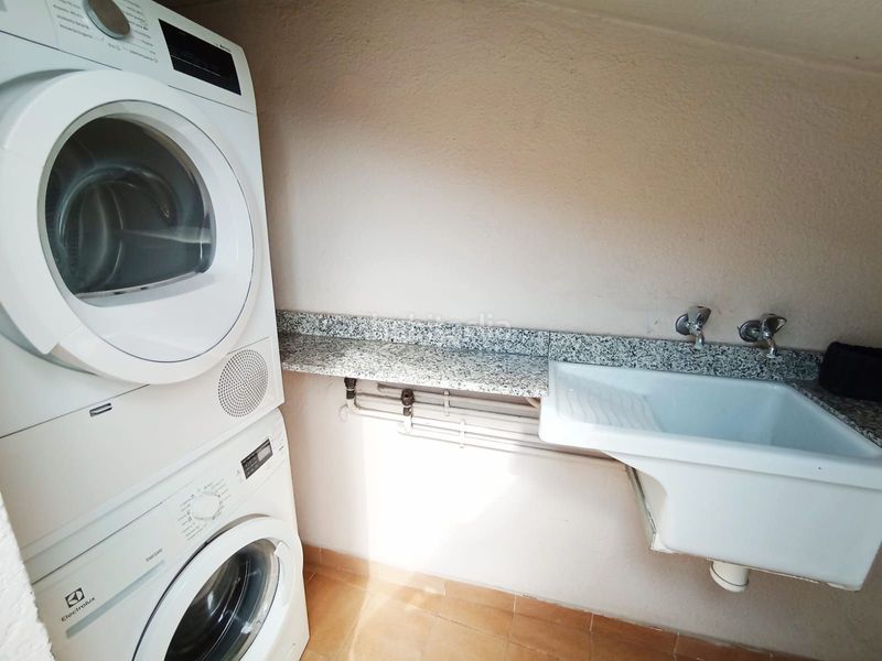 Foto 0dc042a6-36f7-447d-a39f-00e5217365ed. Rent duplex with heating in Barri del Centre Terrassa