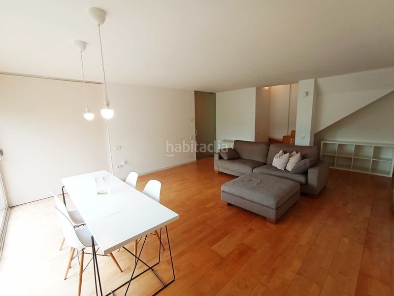 Foto 5b50cd0e-68bf-4efe-b0ba-8d3e2b2bbe56. Rent duplex with heating in Barri del Centre Terrassa