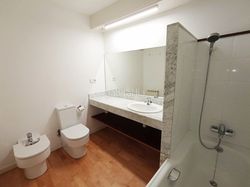 Foto b61839f2-7231-456c-8f86-0dcae6da22e6. Rent duplex with heating in Barri del Centre Terrassa